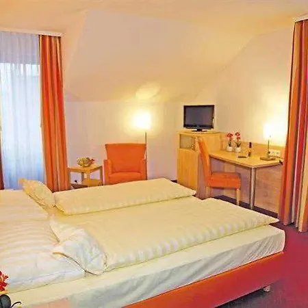 Western Favorit Hotel